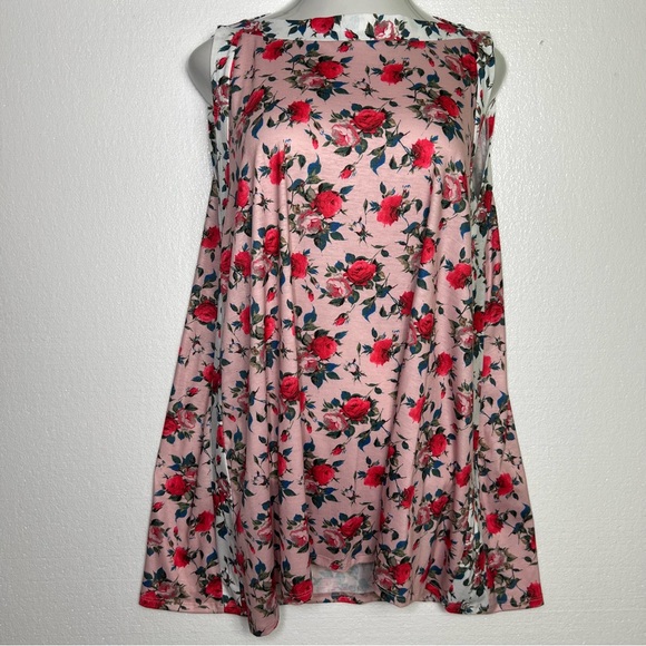 Suzanne Betro Tops - Suzanne Betro floral sleeveless blouse size 2X